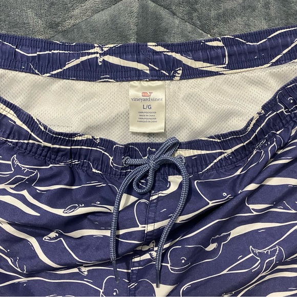 vineyard vines blue whale patterned swim trunks - Picture 3 of 3
